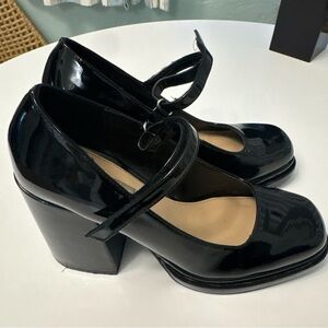 Steve Madden Mingle Black Patent Mary Jane Heels